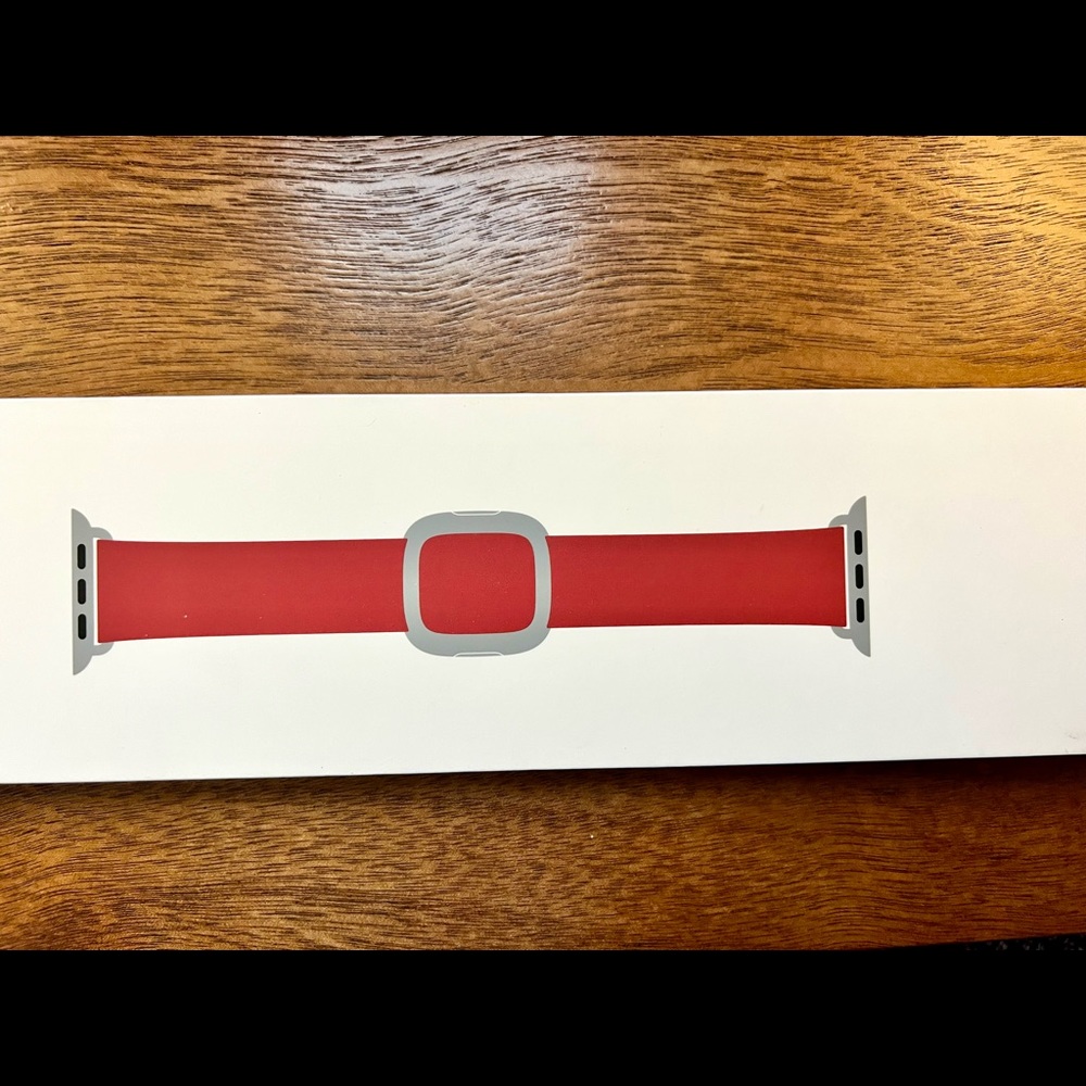 Original OEM Apple Watch Modern Buckle leather Band 38mm 40mm Ruby Red